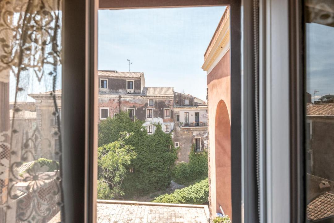 Finestre Sul Teatro - Catania - Parking Included Apartment Exterior photo