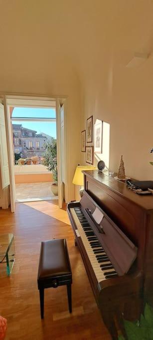 Finestre Sul Teatro - Catania - Parking Included Apartment Exterior photo